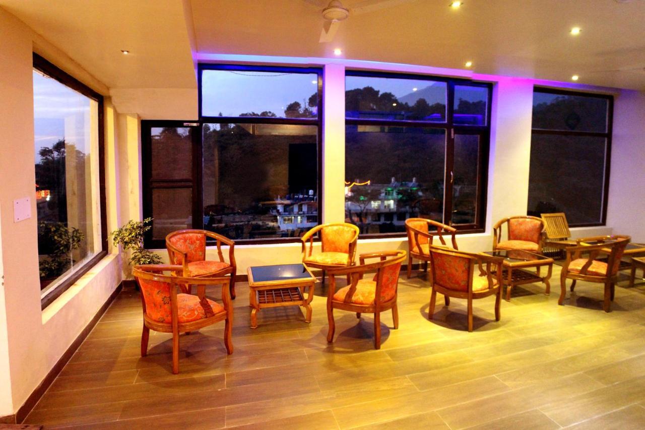 Hotel Vatika - The Riverside Resort 达兰萨拉 外观 照片